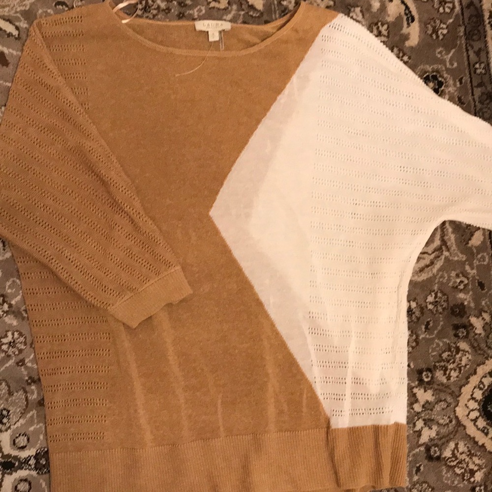 Stylish blouse in large size.